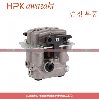 7021601540 Zawór pedału nożnego, PC200 PC220 Części zamienne do koparek Komatsu